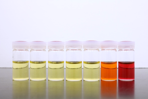 pH値による発色の違い