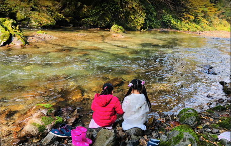 お子さんたちアーシング中