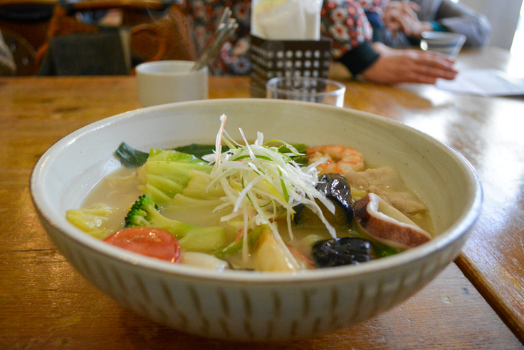 ゴロゴロ野菜や地元産牡蠣入「花清水の鳥羽ちゃんぽん」