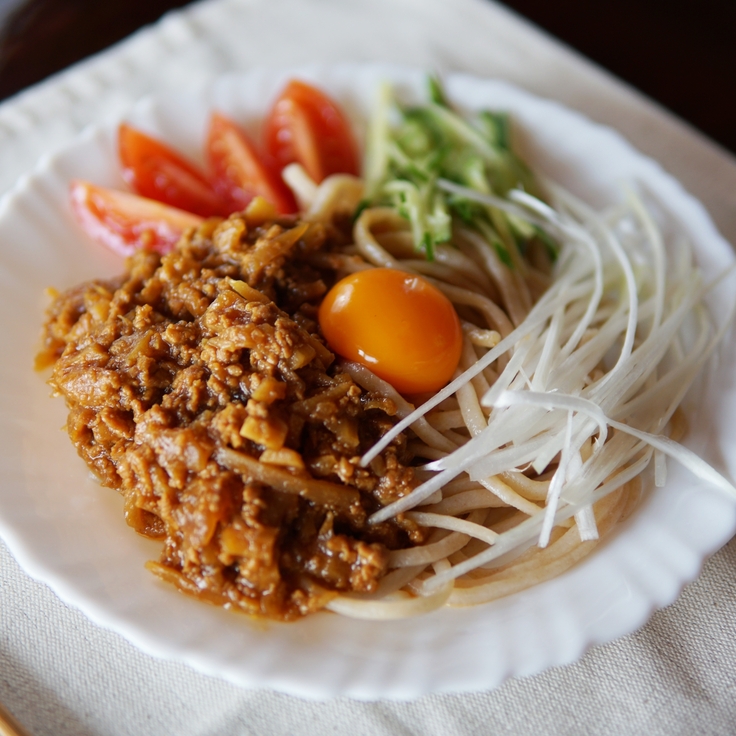 発芽玄米めんで食べるジャージャー麺