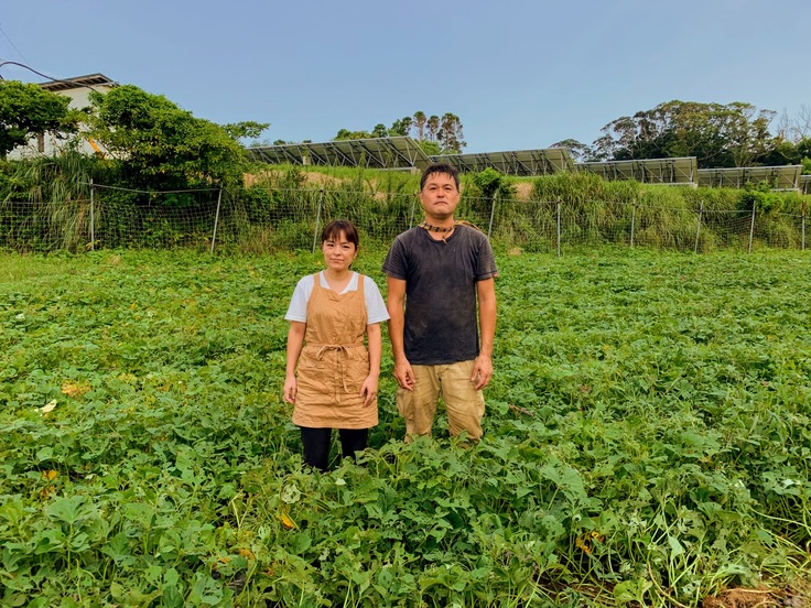 代表　小川　真二　妻　恭美