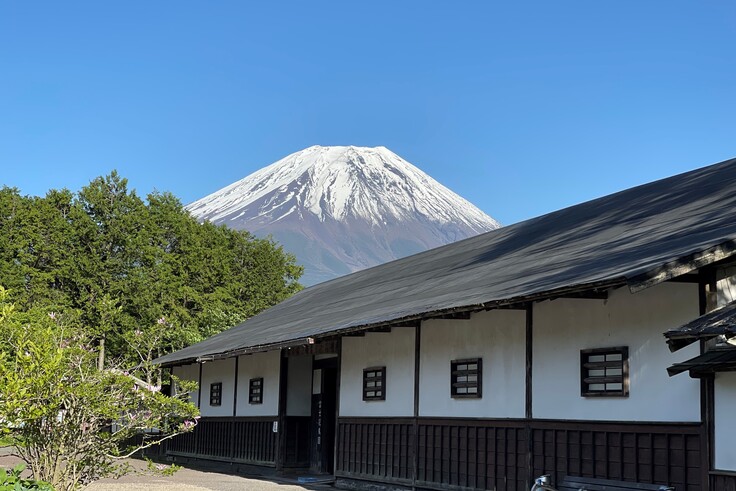 2021年5月9日よく晴れた日富士花鳥園入り口