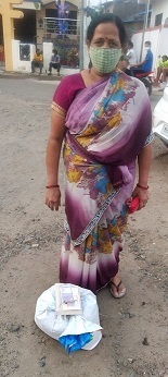 救援物資受給者