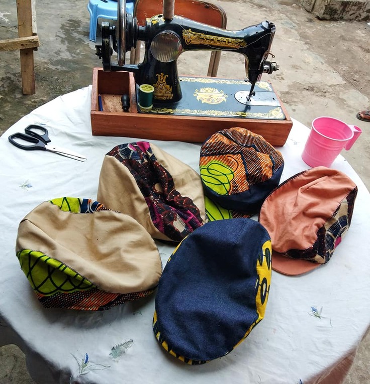 アフリカ布を使った帽子