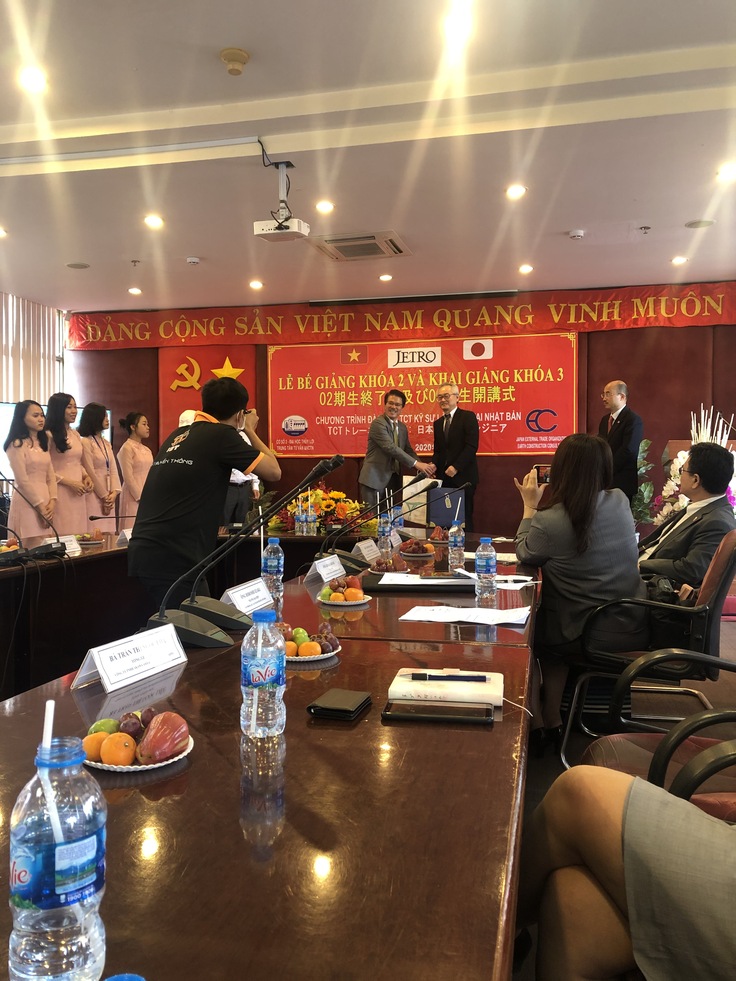 JETROさんとコース入校式　参加