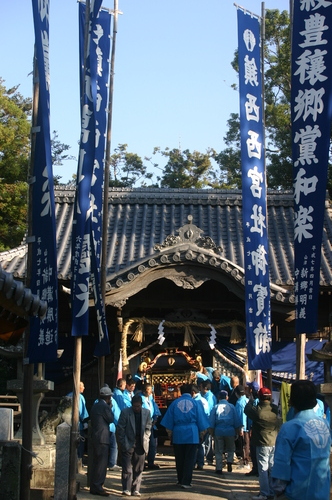 在りし日の西宮社