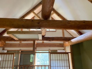 室内（2階の梁です。しっかりしています）
