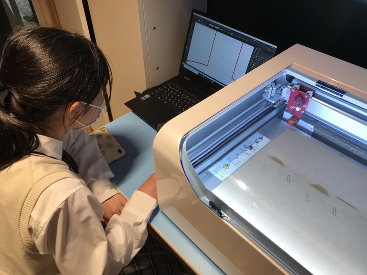 レーザーカッター