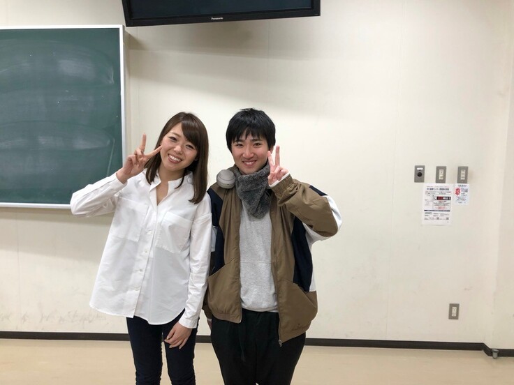 代表の山本とビリギャルの小林さん