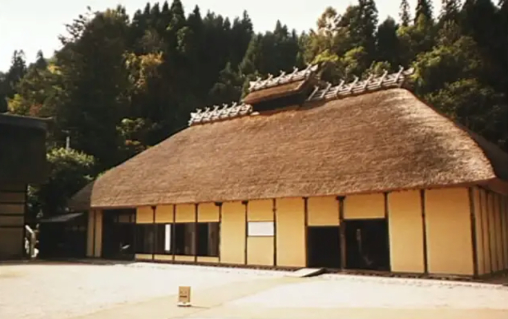 長野県美麻村にある麻の家