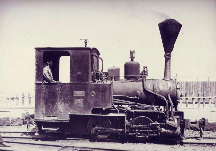 ラッキョ汽車 アーノルドユンク社製蒸気機関車