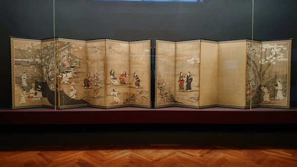 オリジナル国宝「花下遊楽図屏風」