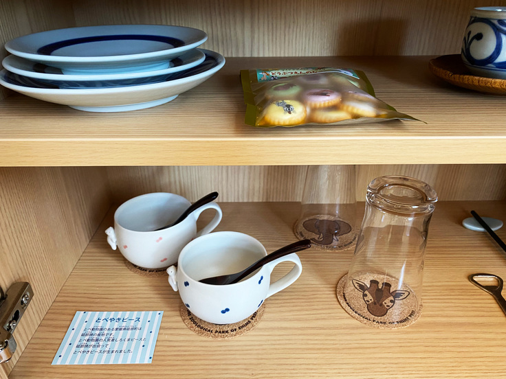 TOBEZOO ROOM 食器棚