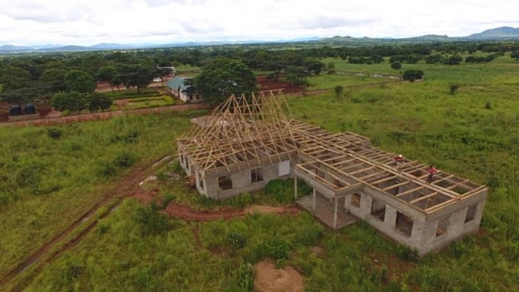 建設がすすむ幼稚園