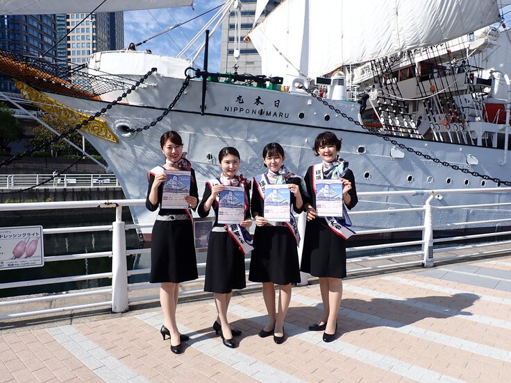 日本丸へ横浜スカーフ親善大使が登場！ 帆船日本丸の航跡を末永く未来