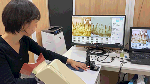 30代被験者 血流測定風景(12週間後)