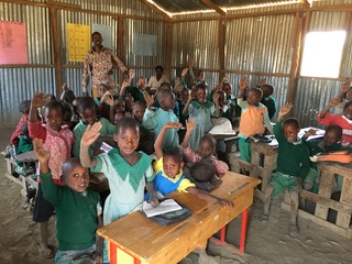 ケニアで挑戦！マサイ族の子どもたちに安全な小学校教育を！ のトップ画像