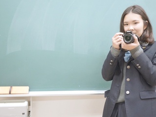 女子高生が、社会問題と向き合う人々を撮った写真展を開きたい！
