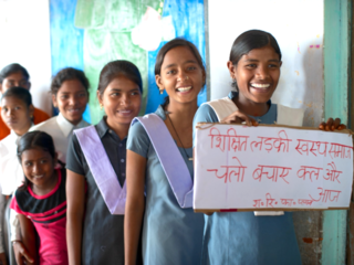 カースト差別に苦しむインドの女の子たちへ奨学金を届けたい！ のトップ画像