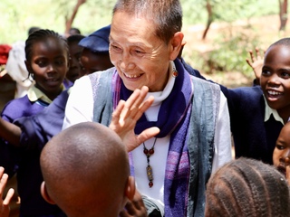 居場所を失ったケニアの子どもたちに、寄り添い生きる71歳の挑戦
