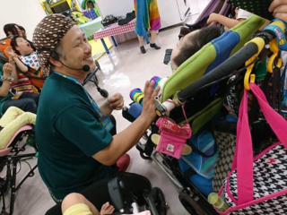 全国の難病の子ども達にパフォーマンスを届ける為の車が欲しい！ のトップ画像