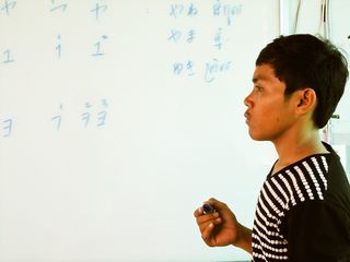 カンボジアの日本語教師、生徒を日本に招待し文化を学ばせたい！
