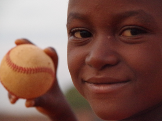 「プロ野球選手になりたい！」アフリカ少年の挑戦を実現したい！
