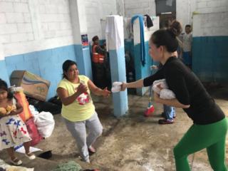 グアテマラ火山噴火の被災者の方々へ食料とキズ薬を届けたい のトップ画像
