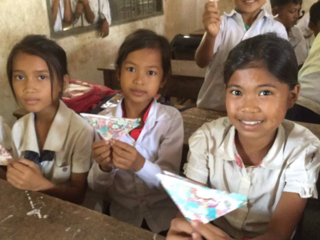 絵本でカンボジアに教育を　with丸高生 のトップ画像