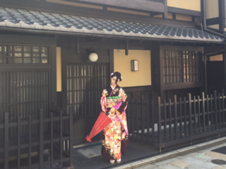 タンスに眠る着物をシェアするアプリ　WaDanceの宣伝費 のトップ画像