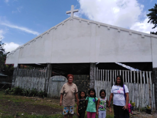 フィリピンの奥地で暮らす400人の子供達に教会修理と遊具を！ のトップ画像