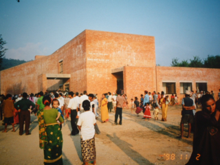 ネパール子ども病院に命を捧げた医師の業績を落語調に伝えたい のトップ画像