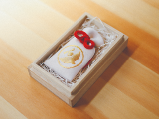 「言葉」が持つ力。言葉をお守りにして大切な人へ贈るサービスを のトップ画像