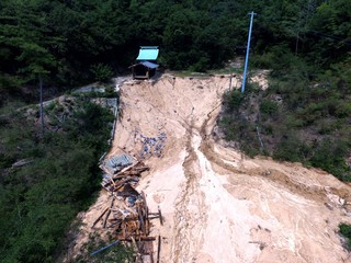 このままでは廃墟に… 愛媛県岩城島の神社の修復にお力を。 のトップ画像