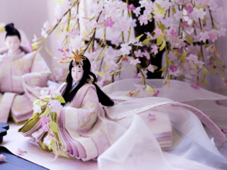 後藤由香子のお雛様の十二単を等身大化。雛祭りを体感する機会を のトップ画像