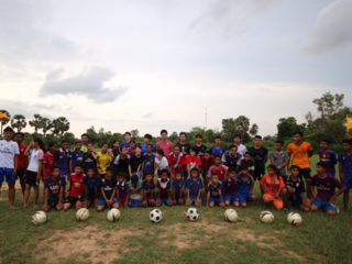カンボジアの子ども達にサッカーユニフォームを届けたい のトップ画像