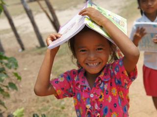 カンボジアの学校のない地域に、無料で通える小学校を～HEROプロジェクト～