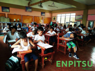 世界の子どもたちに文房具を届けたい！ のトップ画像