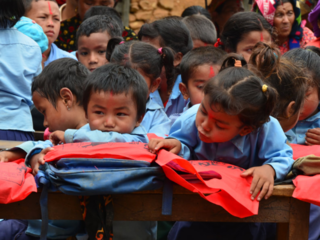 ネパールの子どもたちが安心して通える学び舎を再建したい のトップ画像