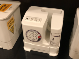 今、手術針を安全にカウントと破棄ができるカウンターが必要です のトップ画像