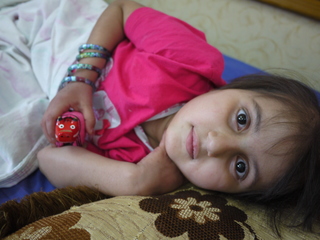 イラクの小児がん患者のインドでの検診渡航費用を支援したい のトップ画像