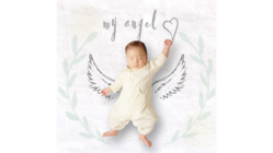 この１枚で簡単"映え"　天使になれるおくるみ のトップ画像