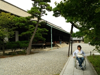 車椅子の方のための京都のガイドブックを作成・出版したい！ のトップ画像