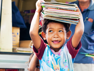 生きるために本を読む機会を！みんなでカンボジアの小学校に図書室を作ろう のトップ画像