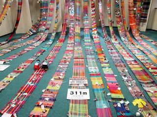 震災後三千人が織り継いだ「さをり織り」を被災地の皆様の元に！