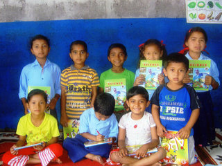 図書館の無いネパールのポカラに、子どもたちのための 図書館をつくろう！！