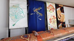 捨てればゴミ、残せばお宝、思い出の着物や和物を守り残し伝えたい。 のトップ画像