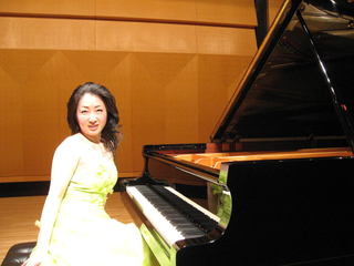「牧瀬由紀子ピアノリサイタル」を開きたい！