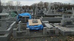 胆振東部地震で全壊した我が家のお墓（我が家だけが未だに全壊です） のトップ画像