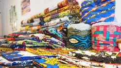 アフリカ布専門店とカフェを併設したお店を作りたい！！ のトップ画像